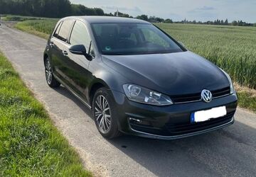 VW Golf 105.000 km 9.500 &euro; Grevenbroich 41516