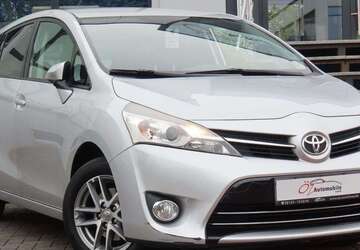 Toyota Verso 173.314 km 8.900 &euro; Neuss 41469