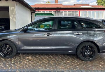 Hyundai i30 175.222 km 8.599 &euro; Langenfeld 40764