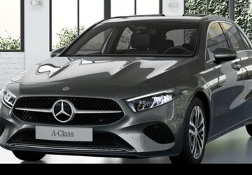 Mercedes-Benz A 180 9.900 km 35.290 &euro; Düsseldorf 40470