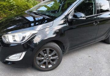Hyundai i20 64.000 km 6.800 &euro; Neuss 41464