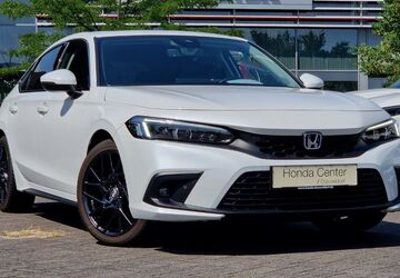 Honda Civic 24.300 km 30.970 &euro; Düsseldorf 40233
