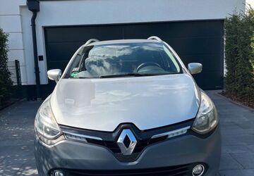 Renault Clio 126.775 km 3.800 &euro; Düsseldorf 40474