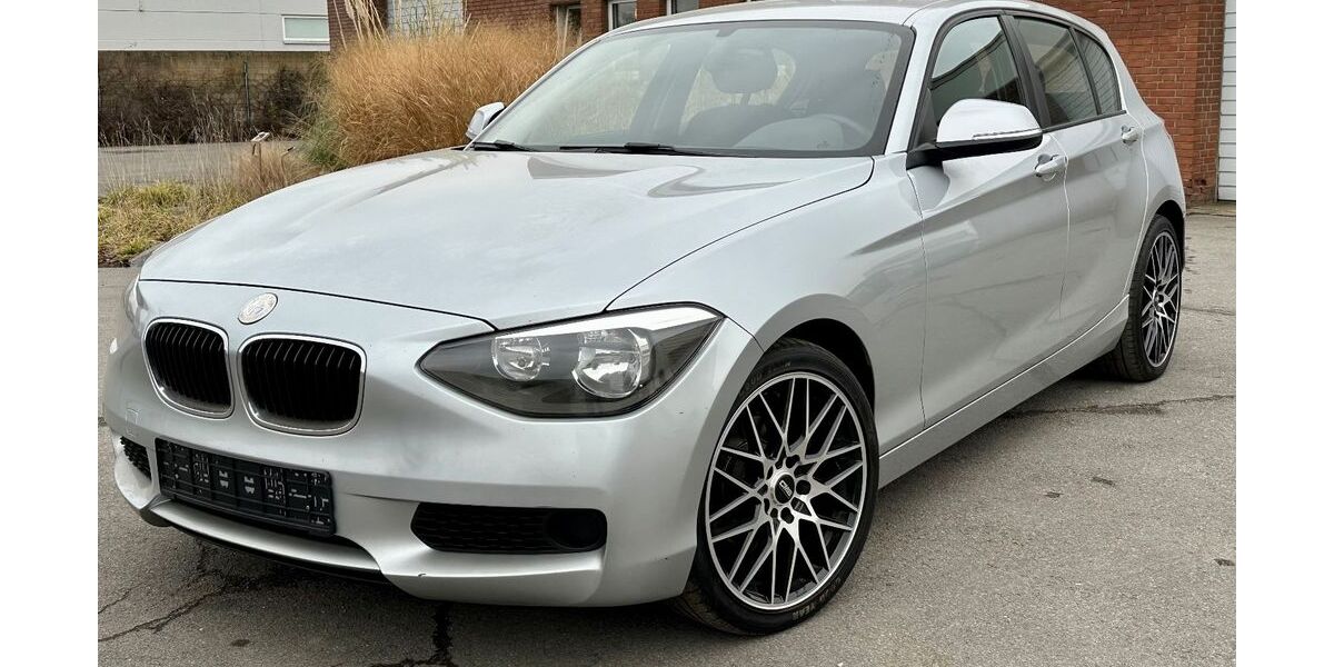 BMW 116 206.000 km 4.990 &euro; Neuss 41460