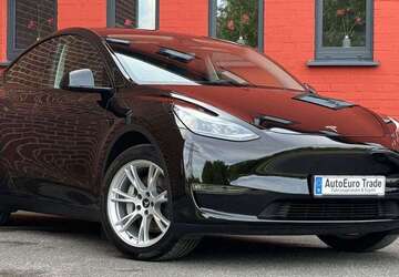 Tesla Model Y 85.754 km 34.950 &euro; Neuss 41472