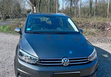 VW Touran 111.000 km 17.390 &euro; Grevenbroich 41516