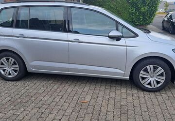 VW Touran 48.900 km 16.490 &euro; Grevenbroich 41515