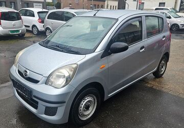 Daihatsu Cuore 161.000 km 1.599 &euro; Krefeld 47807