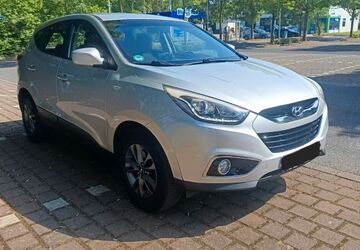 Hyundai TUCSON 107.000 km 9.000 &euro; Grevenbroich 41515