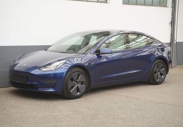 Tesla Model 3 89.658 km 24.950 &euro; Mönchengladbach 41236