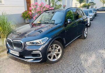 BMW X5 77.000 km 43.899 &euro; Düsseldorf 40545