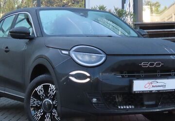 Fiat 600 8.621 km 19.900 &euro; Neuss 41469