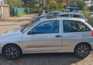 Seat Ibiza 83.140 km 1.600 &euro; Düsseldorf 40595