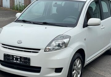 Daihatsu Sirion 163.444 km 1.699 &euro; Krefeld 47799