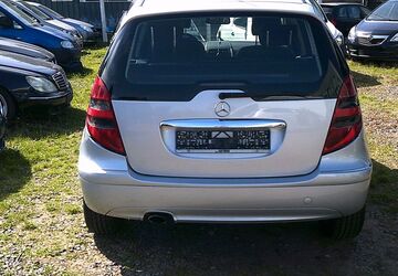 Mercedes-Benz A 150 205.800 km 2.700 &euro; Grevenbroich 41516