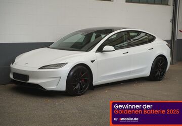 Tesla Model 3 37.702 km 46.550 &euro; Mönchengladbach 41236